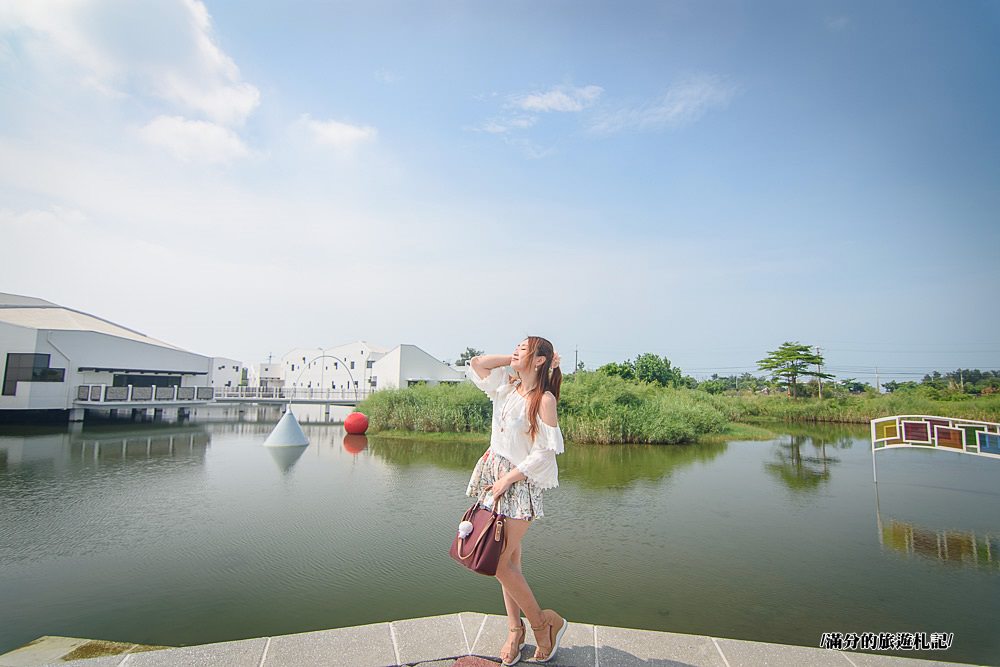 台南安平景點》台江國家公園遊客中心 超唯美的白色水上高腳屋 異國渡假約會去