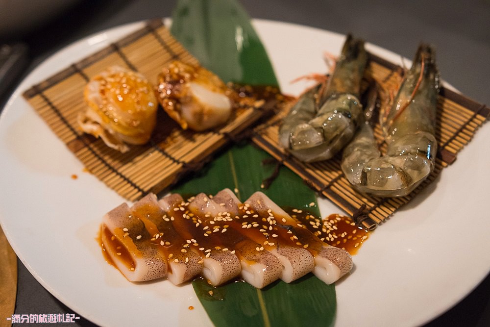 日本河口湖住宿》風之亭KUKUNA 一泊二食 美味網燒HANA 開窗就能看世界遺產富士山