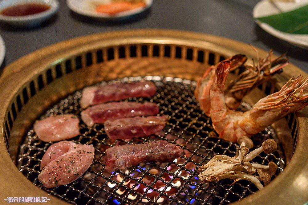 日本河口湖住宿》風之亭KUKUNA 一泊二食 美味網燒HANA 開窗就能看世界遺產富士山