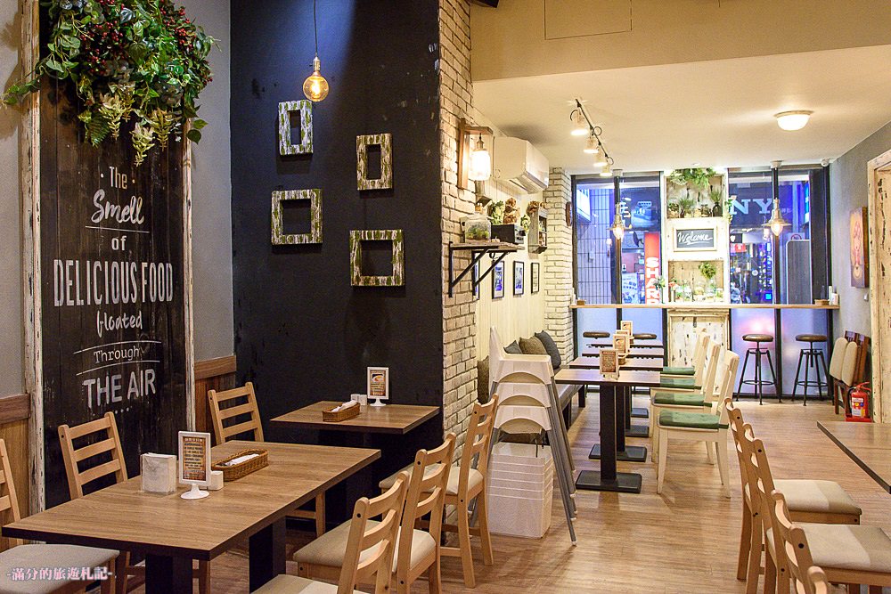 台北中正美食》蘑菇森林義大利麵坊 西門町義式料理 海陸雙拼義大利麵超享受 溫馨美拍的用餐空間!