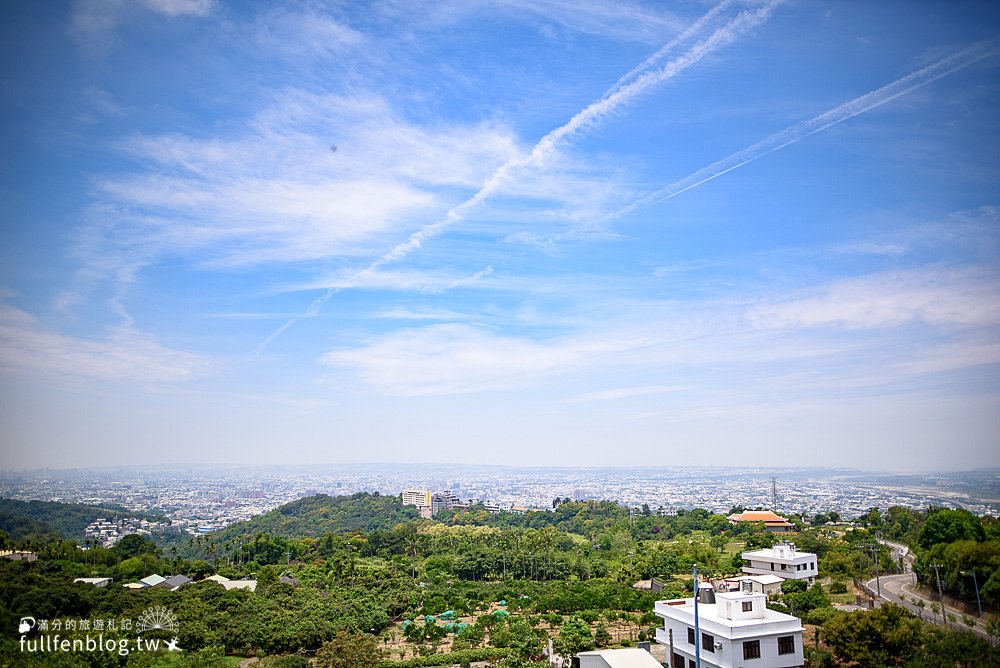 台中景觀餐廳》公老坪夢想廚房|情侶約會LOVE景點&親子餐廳|火鍋/燉飯/PIZZA~視野絕佳愛戀廚房!