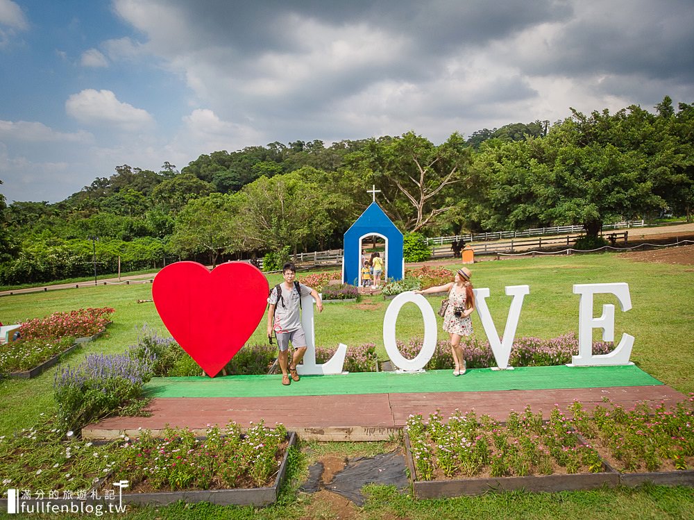 桃園大溪景點》大溪花海農場|台版復活節島|情侶約會LOVE景點~來和摩艾石像玩樂美拍趣!