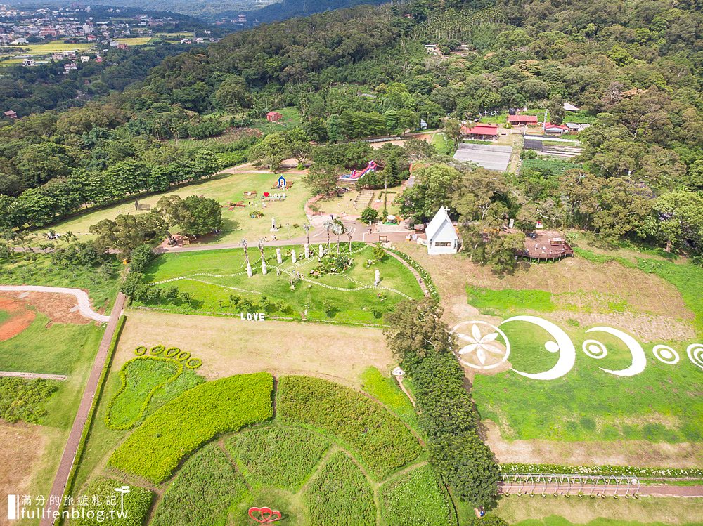 桃園大溪景點》大溪花海農場|台版復活節島|情侶約會LOVE景點~來和摩艾石像玩樂美拍趣!