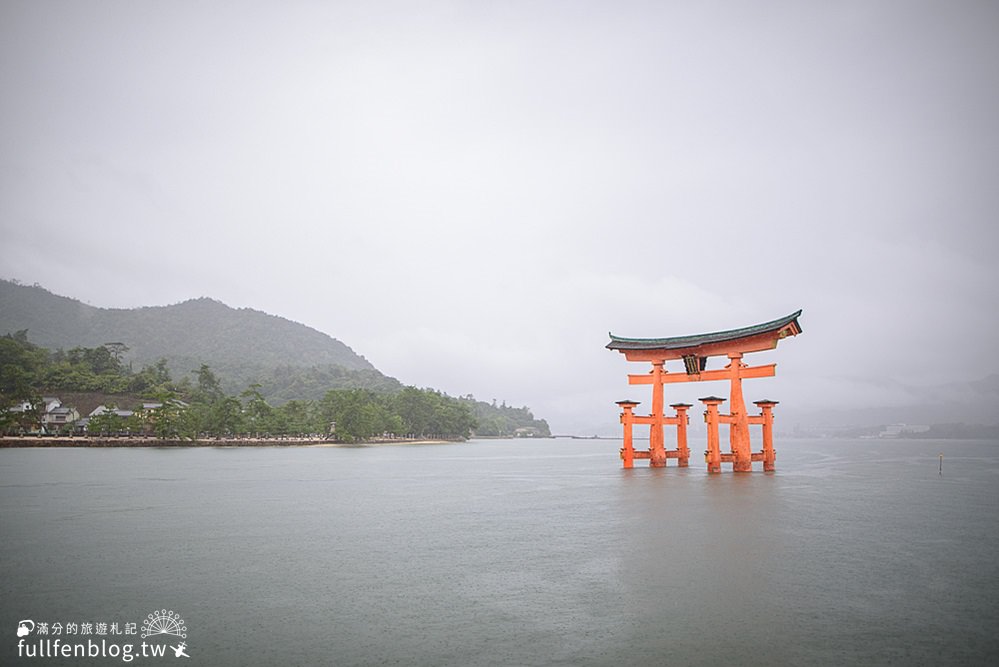 日本廣島景點|宮島半日遊-嚴島神社|必吃炸牡蠣|必買伴手禮|日本三景.世界遺產~絕美的海上大鳥居!