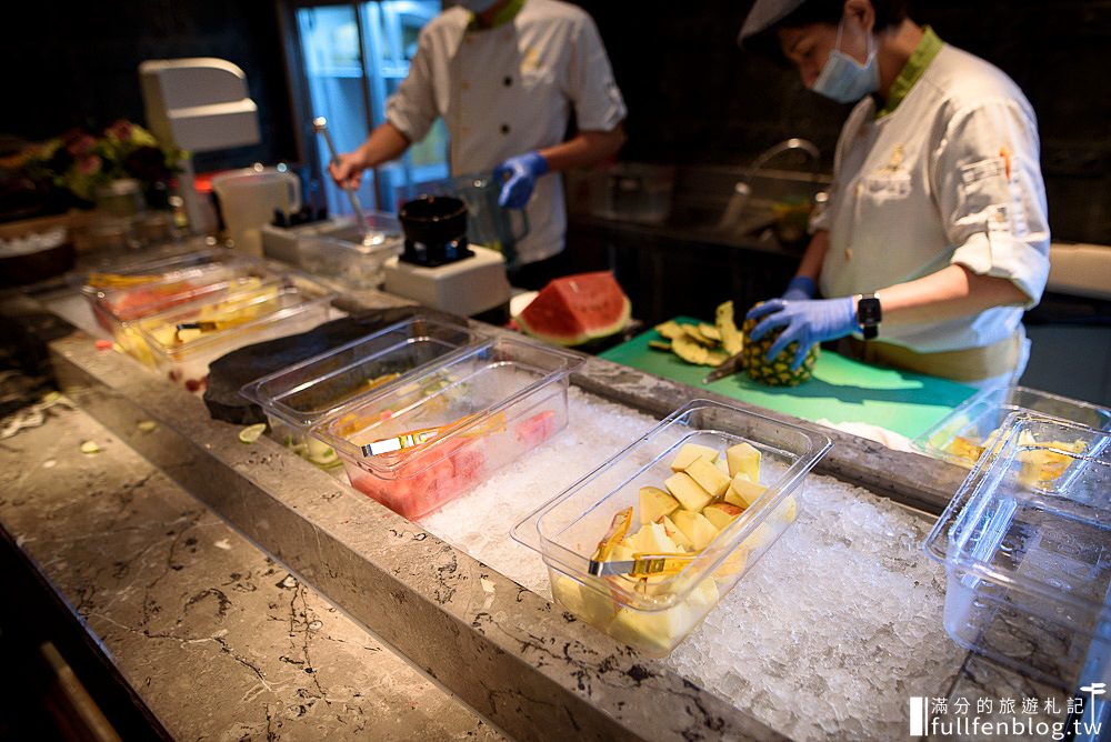 彰化吃到飽餐廳|皇潮鼎宴|太陽百匯|哈利波特Buffet自助饗宴~浪漫地中海場景~享受吃到飽也能拍美照!