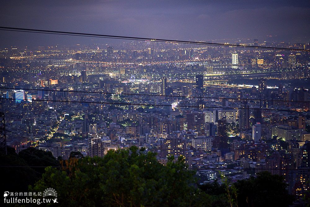 台北陽明山夜景|草山夜未眠|陽明山景觀餐廳|情侶約會跨年首選|絕美天空步道~鳥瞰城市燈海美景!