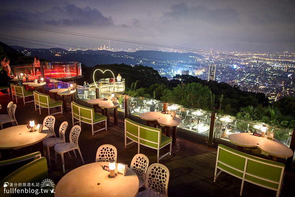 台北陽明山夜景|草山夜未眠|陽明山景觀餐廳|情侶約會跨年首選|絕美天空步道~鳥瞰城市燈海美景!