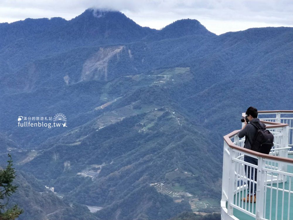 南投景點|清境高空觀景步道|巨無霸明信片相框~漫步雲端眺望震撼群山!