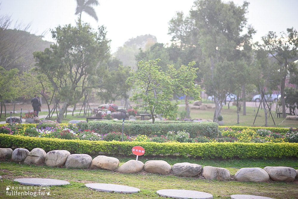 【2024台中中科崴立櫻花公園】免門票賞櫻秘境,八重櫻.山櫻花.綠萼櫻~漫遊百櫻齊放的賞櫻步道，順遊景點攻略！