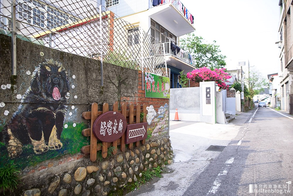 苗栗三義景點|建中國小3D彩繪階梯(免門票).好客走廊|玩拍立體彩繪~彷彿真的漫遊在龍騰斷橋上!