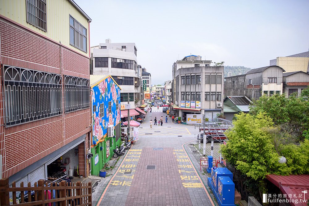 苗栗三義景點|建中國小3D彩繪階梯(免門票).好客走廊|玩拍立體彩繪~彷彿真的漫遊在龍騰斷橋上!