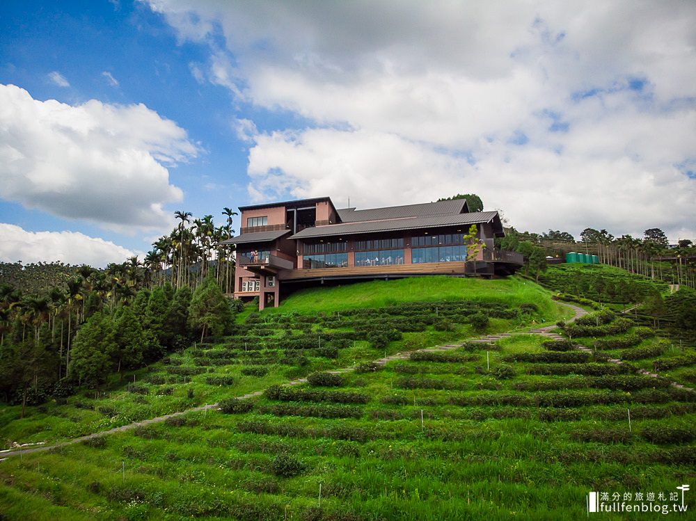 南投魚池景點|鹿篙咖啡莊園|下午茶.輕食.景觀餐廳.情侶約會|群山環繞~茶田上的咖啡莊園!