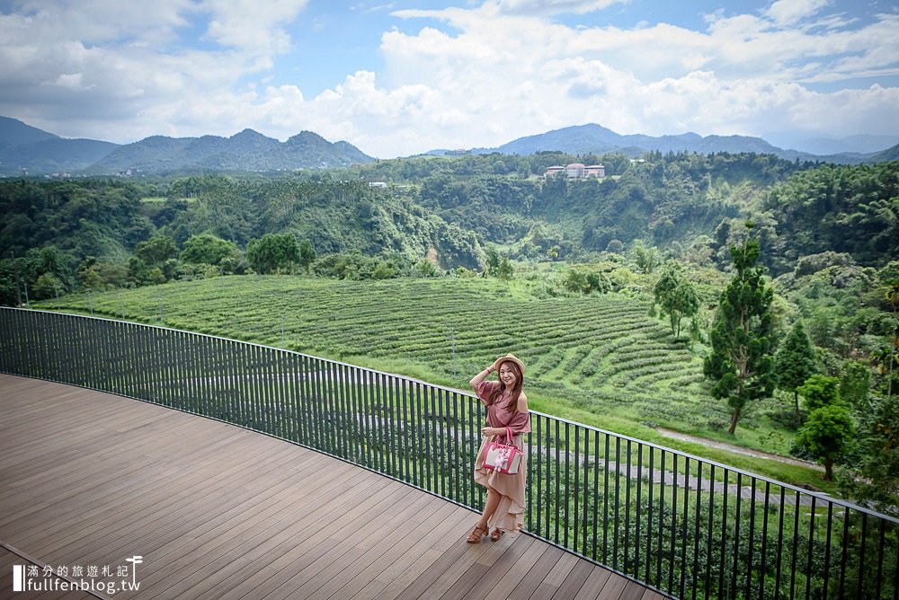 南投魚池景點|鹿篙咖啡莊園|下午茶.輕食.景觀餐廳.情侶約會|群山環繞~茶田上的咖啡莊園!