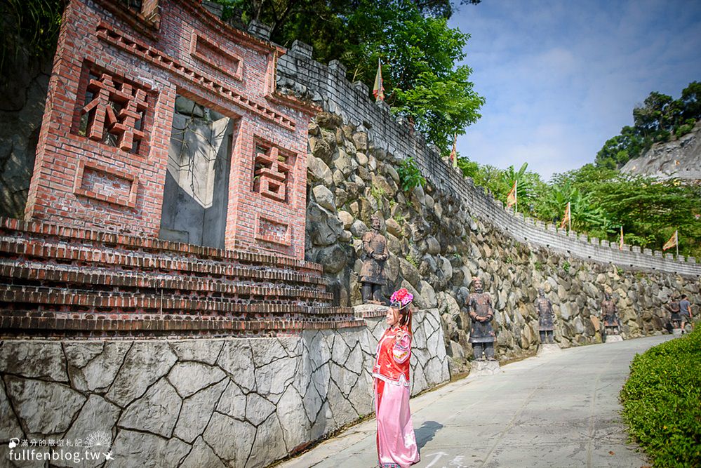 台南白河景點|白河萬里長城|格格裝.太監服體驗|漫遊懷舊市集~穿越時空遇見秦始皇!