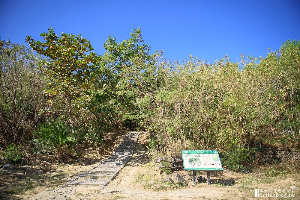 屏東車城景點|龜山步道(免門票)|看海秘境.貓頭鷹建築|高度僅72公尺~同時飽覽城市風光和蔚藍海景!