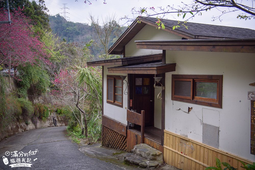 苗栗南庄景點|山行玫瑰|景觀餐廳.簡餐.下午茶.賞櫻花|夢幻山林仙境~漫遊療癒小花園!