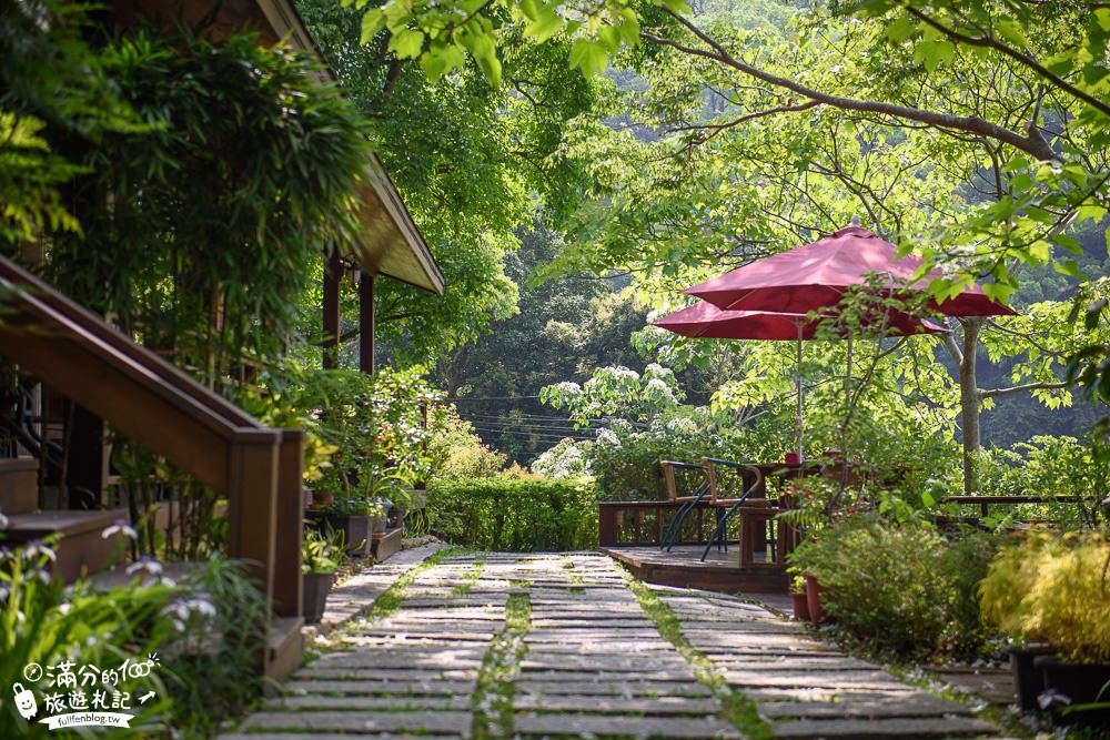 苗栗桐花景點【鹿野觀雲】景觀餐廳.下午茶.民宿.與花桐框,最美四月雪,在森林裡被桐花包圍!