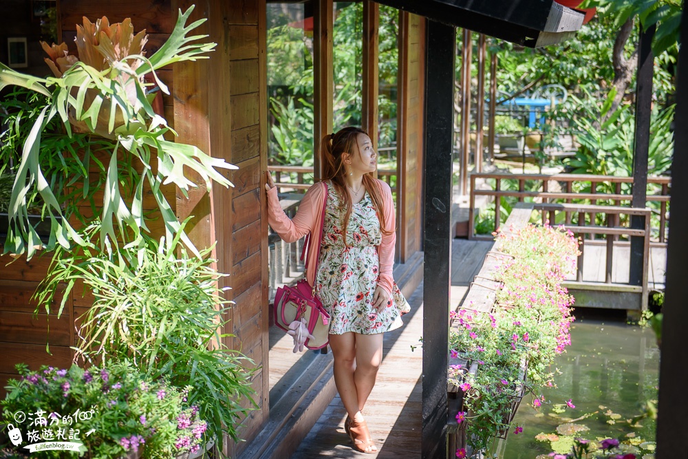 台中大安景點|卓也小屋大安庭院餐坊|景觀餐廳.下午茶.風味合菜|別有洞天~古色古香的森林庭院!