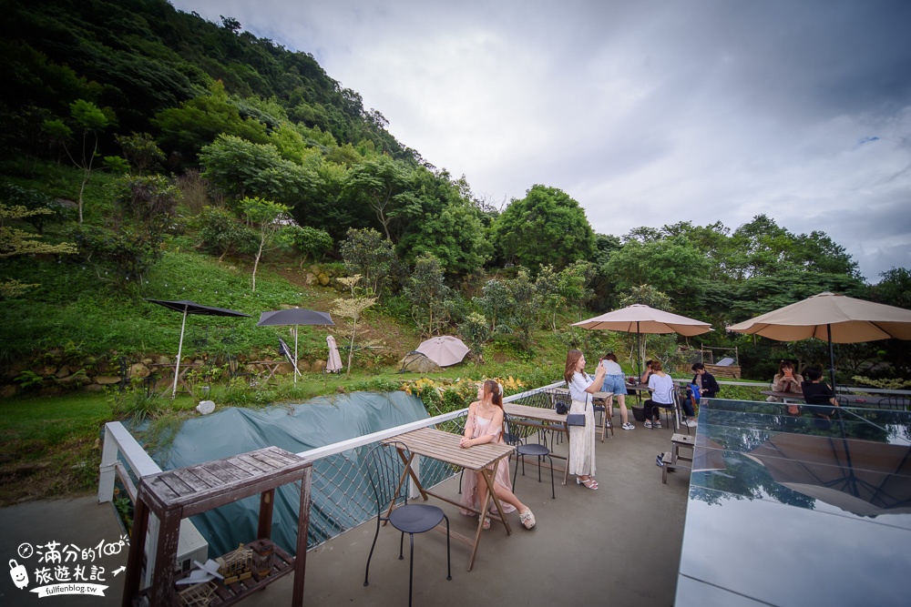 台中太平景點|藏寶莊園|景觀餐廳.情侶約會.下午茶Buffet吃到飽|漫步雲端.海拔700公尺的藝術~深山裡的天空之鏡!