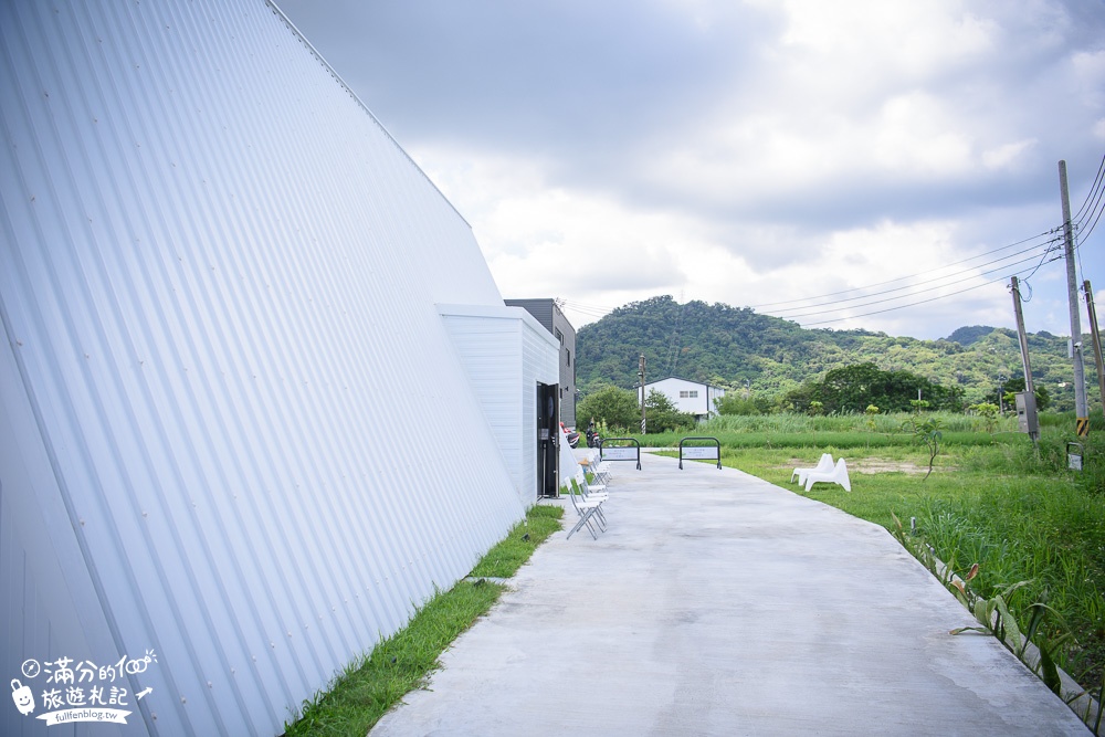 台中豐原景點|200 days東豐鐵路綠色走廊1.1公里處|情侶約會.下午茶.芋仔冰專賣店|玩拍異國風~白色玻璃屋好吸睛!