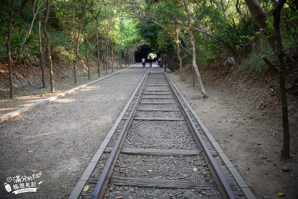 苗栗竹南景點|崎頂子母隧道.崎頂車站(免門票)神隱少女.你的名字場景~看火車.望夕陽.欣賞遼闊海景!