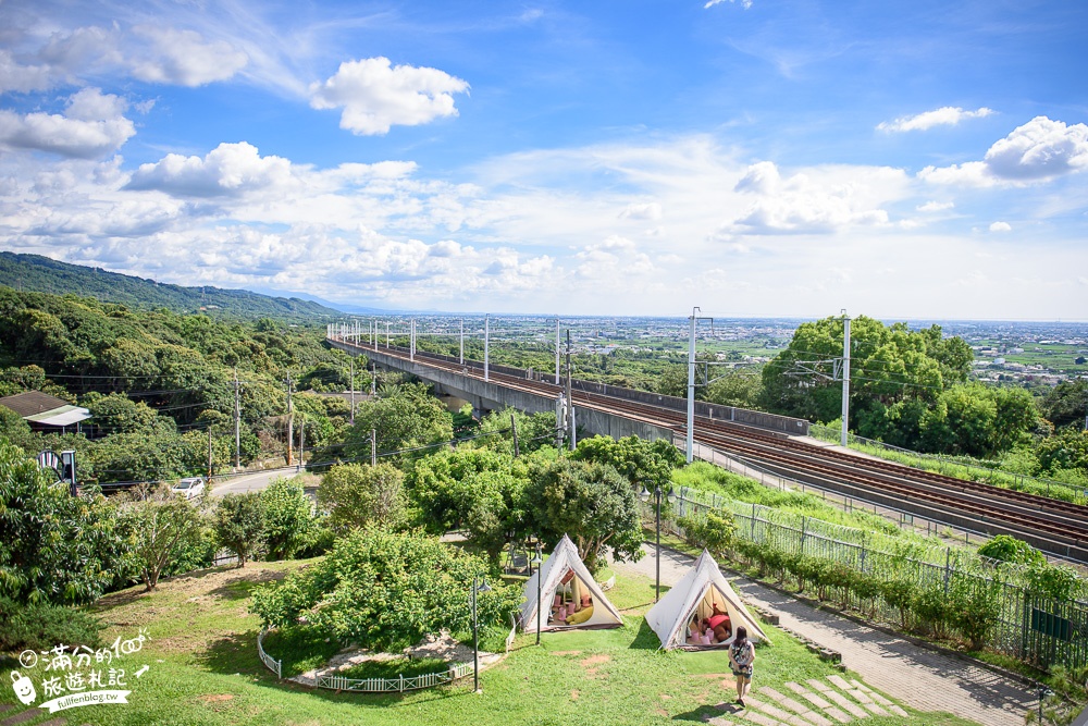 彰化社頭景點|銀河鐵道望景餐廳|情侶約會.景觀餐廳.百萬夜景|坐上浪漫彎月~感受高鐵時速300公里奔馳的震撼!