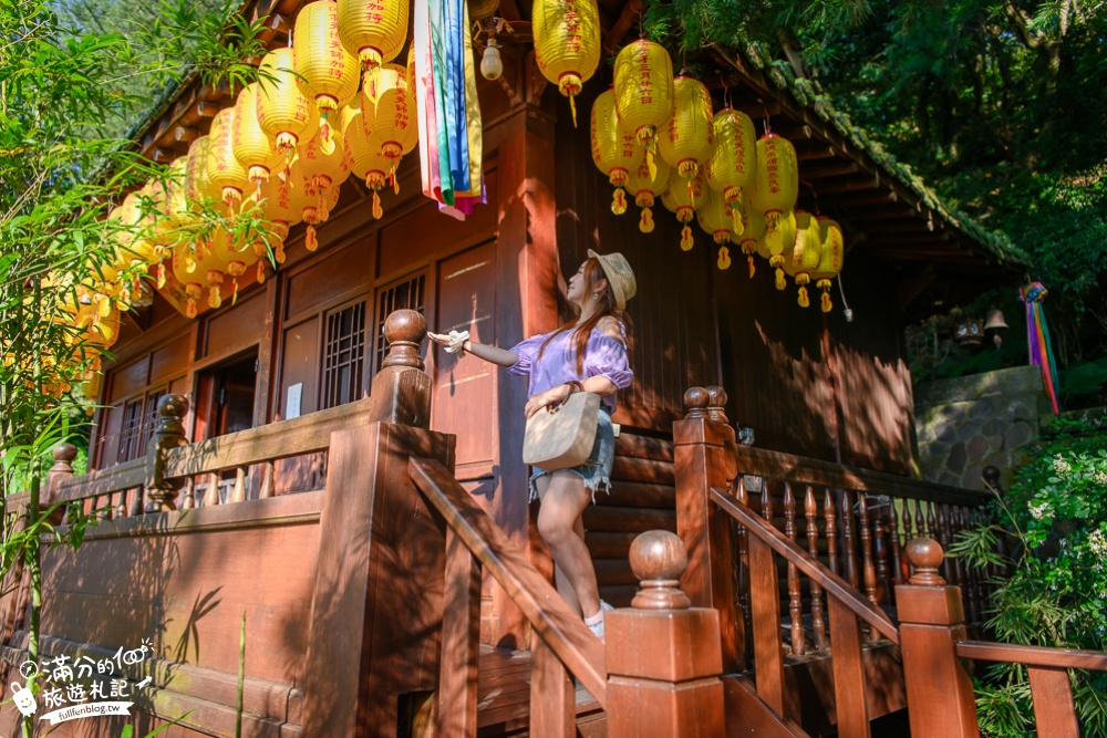 南投國姓景點|禪機山仙佛寺(免門票)燈籠天梯.敲鐘祈福.巨石蓮花座|好壯觀~500羅漢包圍大佛的震撼!