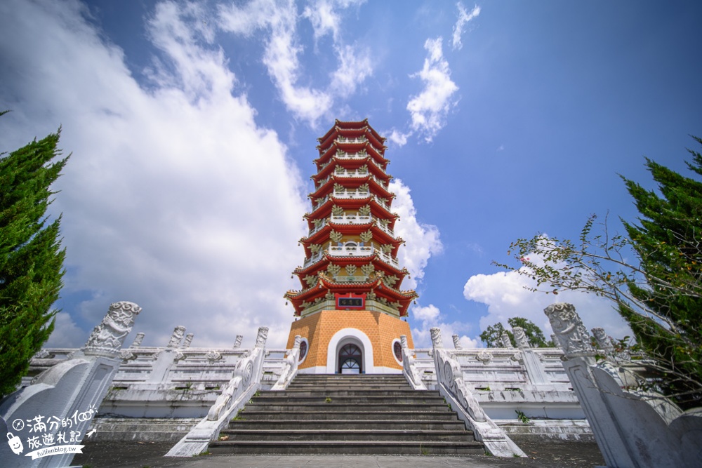 南投日月潭景點|慈恩塔(免門票)情侶約會.日月潭最佳觀景台|中國風塔樓~秒置身仙境九重天!