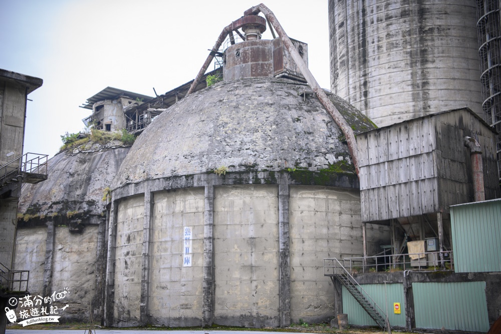 嘉義【欣欣水泥森活園區】水泥主題觀光工廠門票銅板價50元,玩手作.大球池.在霍爾城堡當俏皮水泥工!