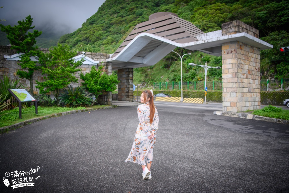 宜蘭頭城景點|灆咖啡石城店|景觀餐廳.情侶約會.下午茶|夢幻海上玻璃屋~眺望漂浮在大海上的龜山島!