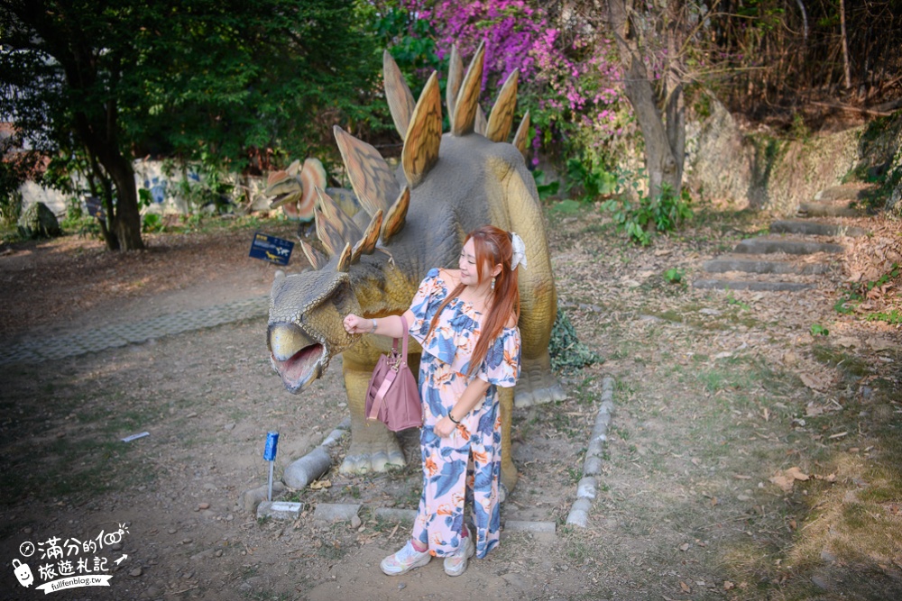 彰化員林景點【百果山探索樂園】恐龍主題園區.台版侏羅紀公園,親子景點.虛擬實境體驗,1:1大恐龍超逼真!