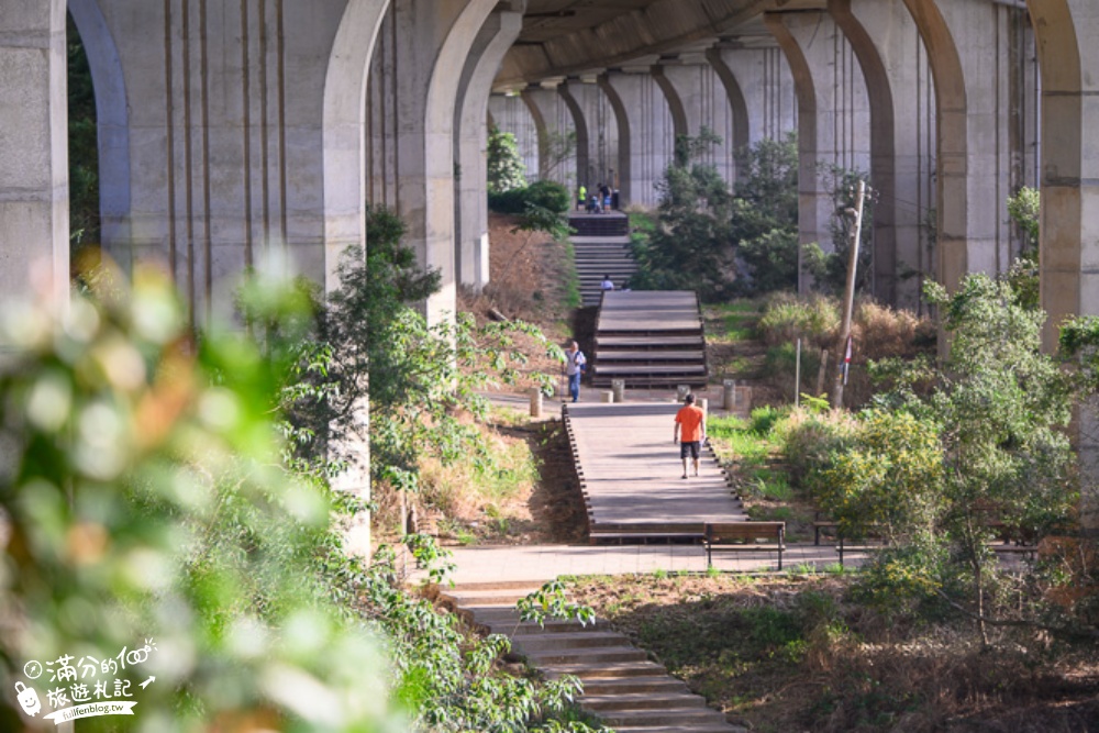 台中景點|沙鹿登山健行自行車步道(免門票).迷你版萬里長城|黃金地下城~健走散步.拍美照一次滿足