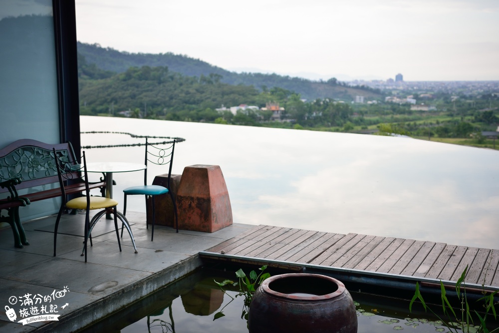 宜蘭冬山景點|龍座咖啡|雙心石滬景觀餐廳|下午茶.看龜山島.百萬夜景~夢幻水上玻璃屋!