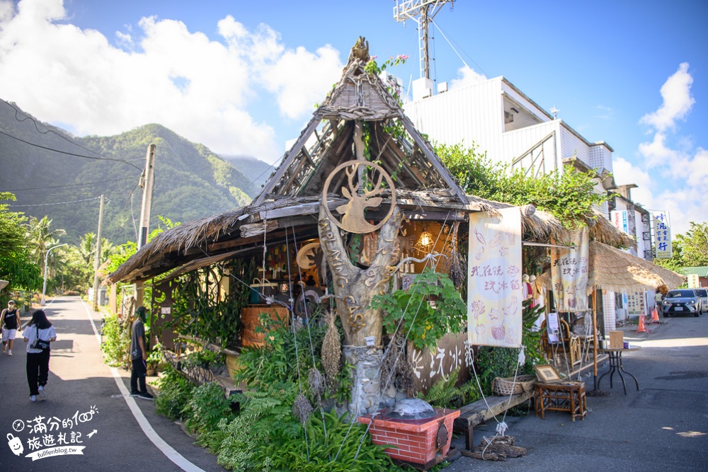 台東景點|我在玩玩冰箱|早午餐.整顆鳳梨.西瓜冰沙|渡假趣~峇里島風路邊攤!