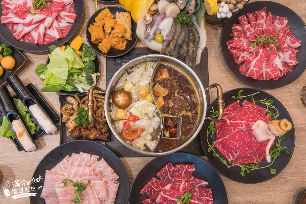 桃園美食|超夯川麻辣鍋石門館|麻辣&壽喜燒鴛鴦鍋.和牛吃到飽放題.無限暢飲沙拉吧~石門水庫秘境餐廳!