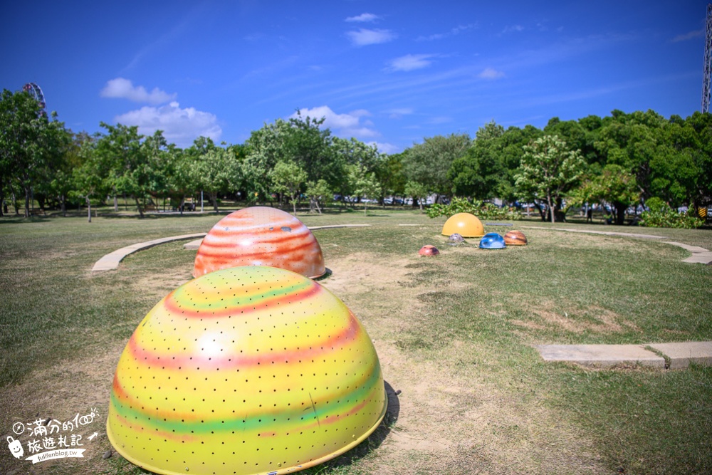 台北景點|美崙公園(免門票)無敵小鼠.宇宙探險遊樂場|超壯觀~全台最大不二良小鼠!