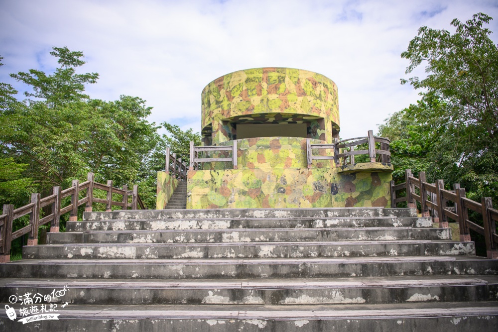 高雄景點|漯底山自然公園(免門票)走吊橋.望海岸線.探索惡地地形~古錐大頭兵出沒!