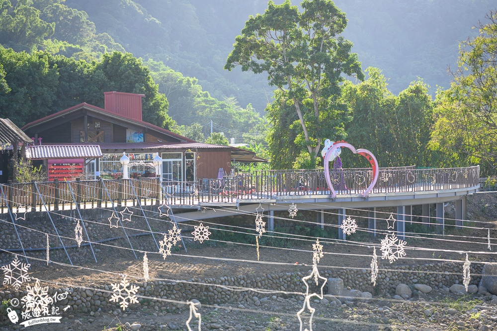 台中景點|石岡情人木橋(免門票)紫藤花瀑布.愛心拱門.水滴寶寶熱氣球~夢幻系希望之泉!