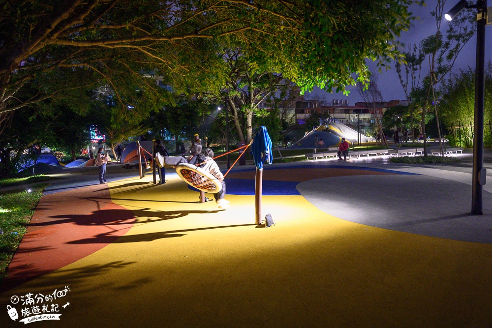 桃園景點|乙未保台紀念公園(免門票)親子共融遊戲空間|浪漫水舞台~藝術公園猶如一環藍戒!