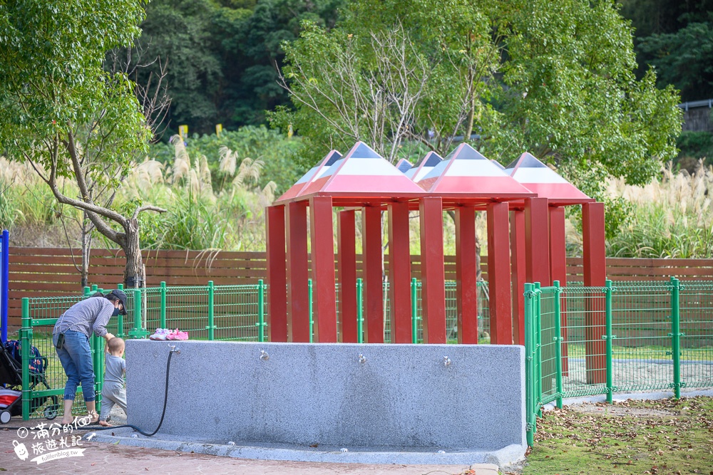 苗栗泰雅原住民文化產業區|最新WAKHUL高腳屋親子公園.打必拉斯溫泉公園,免費泡足湯.煮溫泉蛋!