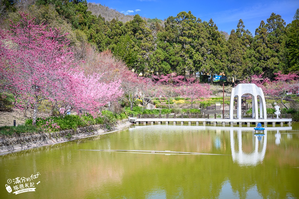 南投景點【清境小瑞士花園】2023門票資訊.拍OPEN醬,看水舞秀,順遊清境愛情故事館周邊景點攻略~南投最美彩虹傘小鎮!