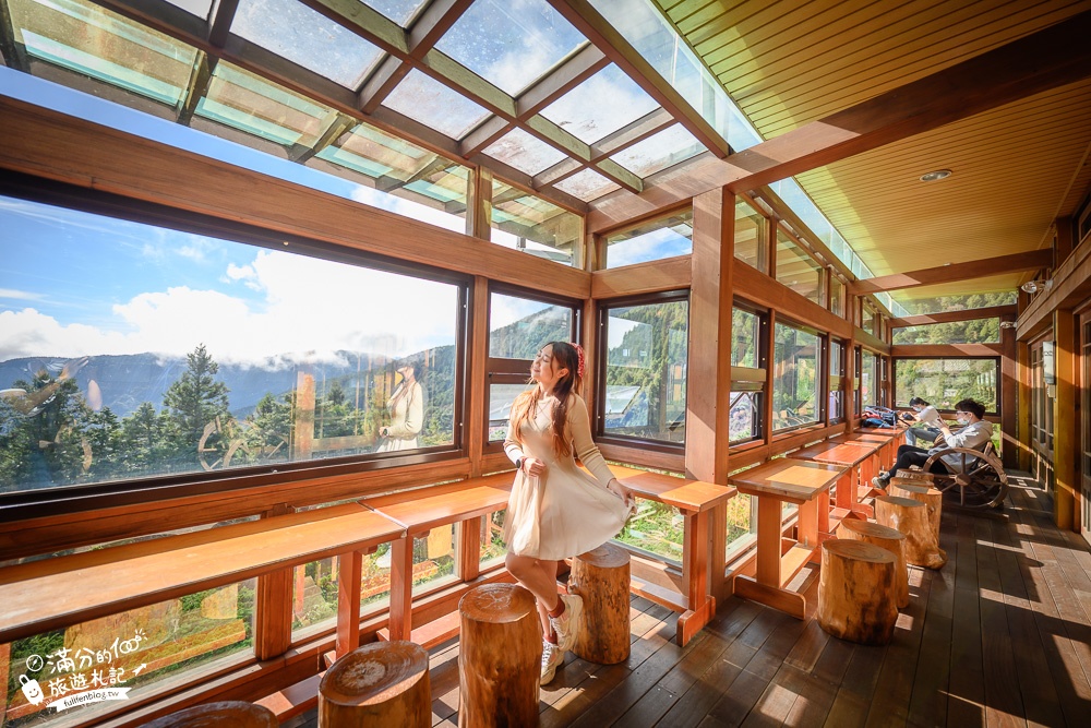 宜蘭太平山雲海咖啡館|群山環繞的森林玻璃屋,喝咖啡.吃鬆餅.看雲海.拍貓頭鷹~海拔2000公尺的約會秘境!