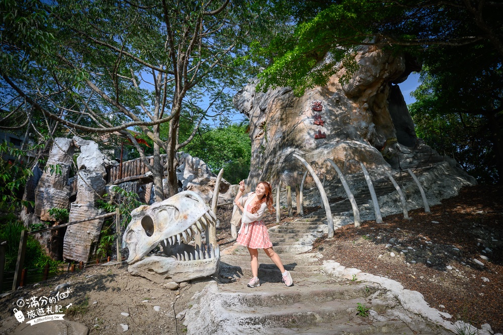 台中景點【HIONE啵比星球】海灣樂世界.亞洲最大親子寵物樂園.刺激親子划水道.侏羅紀恐龍世界主題星球!