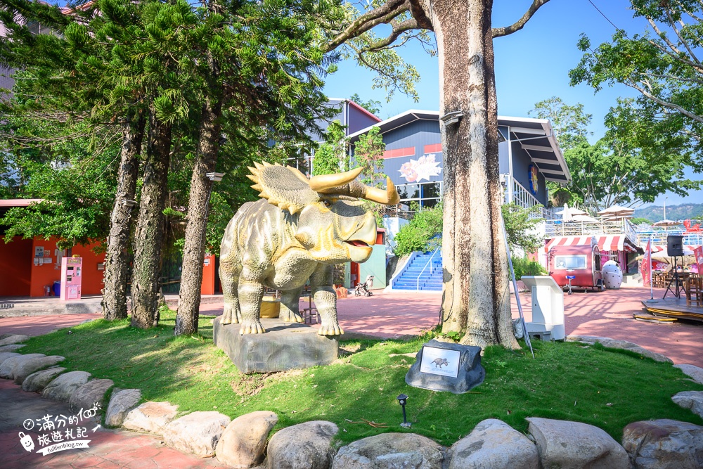 台中景點【HIONE啵比星球】海灣樂世界.亞洲最大親子寵物樂園.刺激親子划水道.侏羅紀恐龍世界主題星球!