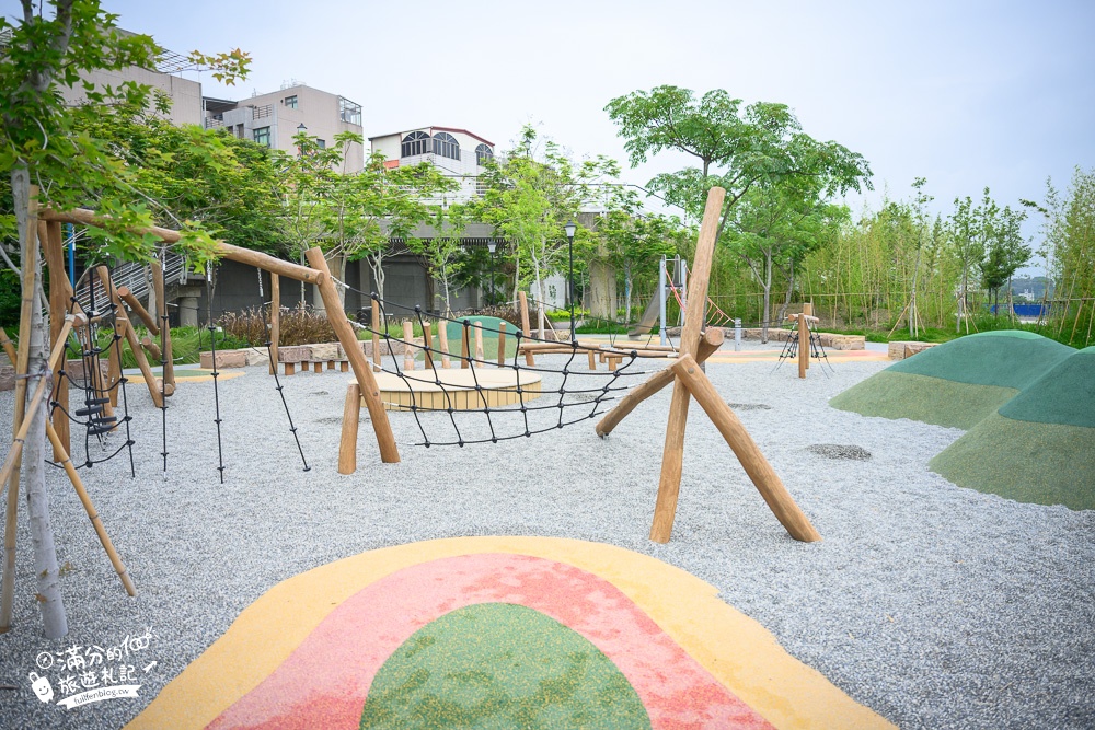 新竹親子景點【芎林公四水霧公園】超夯6大主題遊戲場.免門票親子公園.尿布鞦韆.小木屋沙坑~嫩嬰幼童都能玩!