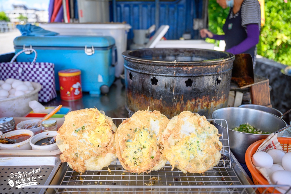 宜蘭美食【武淵廟前廣場蔥油餅】冬山半煎炸蔥油餅外酥內軟好好吃!