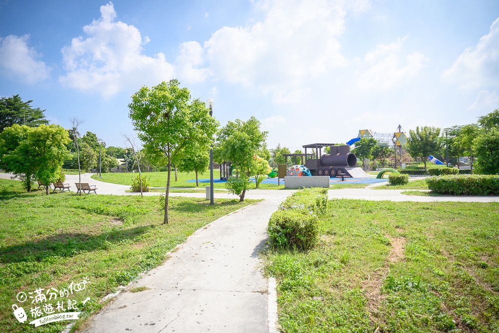 彰化親子景點【溪湖中央公園】免門票火車頭兒童共融遊戲場,高7米葡萄藤堡吸睛又具挑戰性!