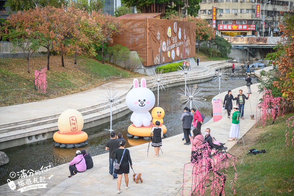 【2023台中耶誕嘉年華】台中聖誕節柳川水岸賞燈指南.和熊大兔兔一起狂歡迎新春!