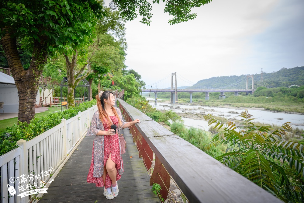 桃園景點|玫瑰左岸莊園|白色玻璃屋.異國城堡.花藝鞦韆~百年老街旁的歐風莊園!