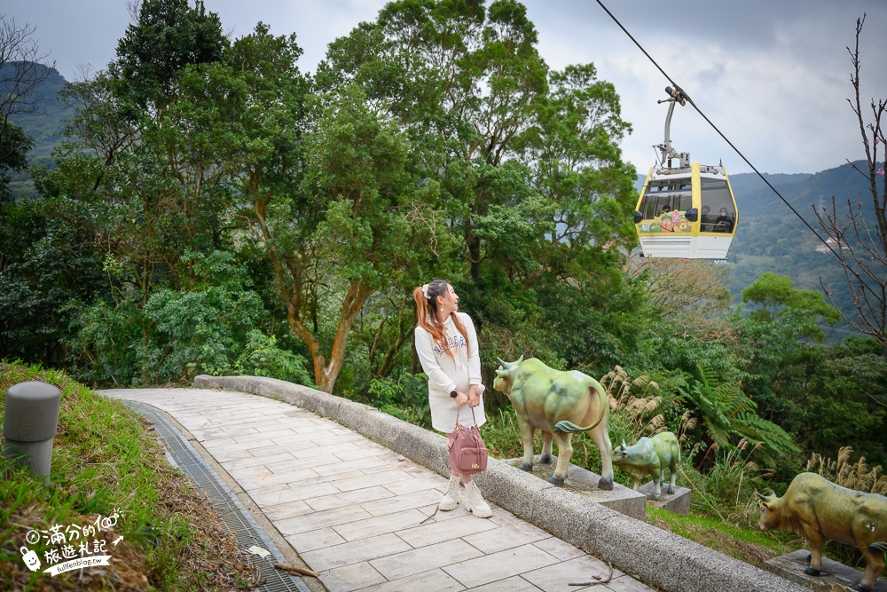 台北景點|指南宮(免門票)宗教百景.祈福拜拜.賞櫻花.拜月老.筊杯廣場望101!